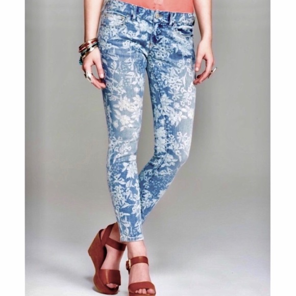 🌺🎉HP🎉🌺 NWOT Free People Hawaiian Floral Print Skinny Jeans - Picture 3 of 15